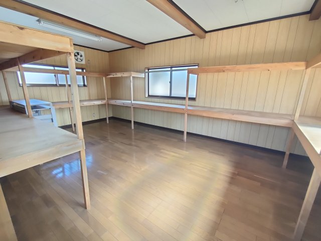 筑西市井上　築浅二世帯住宅のその他|〇物置〇
広々としているので、DIYの作業場、趣味のアトリエなどとしてもご活用いただけます（＾＾）
2026年2月撮影