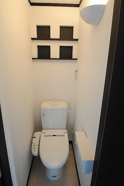 組坂ビルNo9【キャッシュバック対象物件】のトイレ|トイレもきれいです