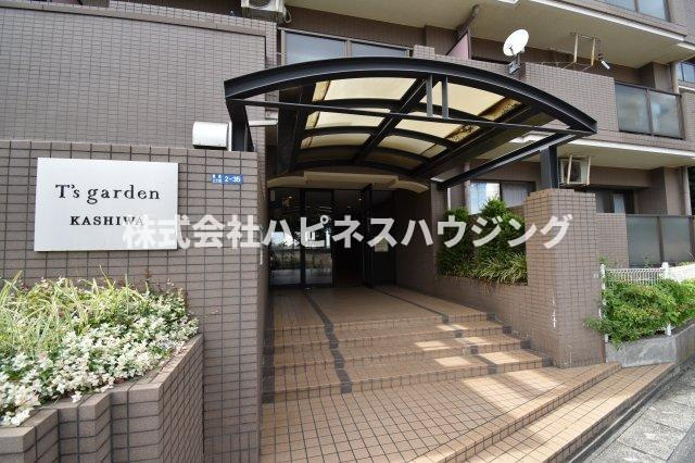 T's garden柏のエントランス