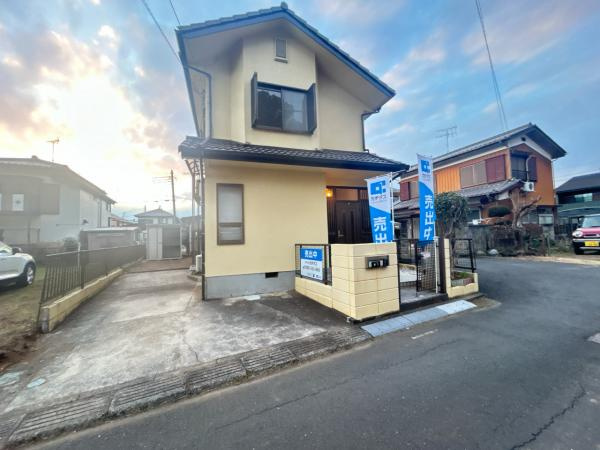 つくばみらい市伊奈東　中古戸建ての外観|外観写真。