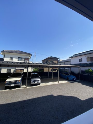 サンフレンズ Cの駐車場
