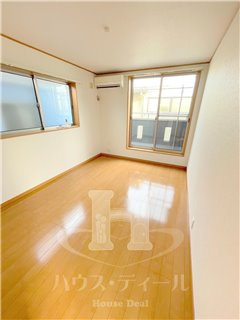 【洋室】 | 桜木町戸建 | 個人の部屋や寝室として使える洋室です