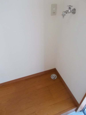 【設備】 | ハイツソリティアⅢ | （洗濯機置き場）