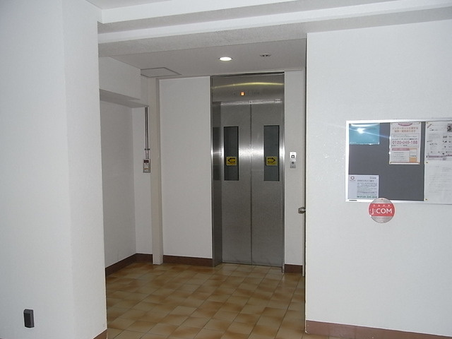 マグノリアパレスのエントランス|エレベーター