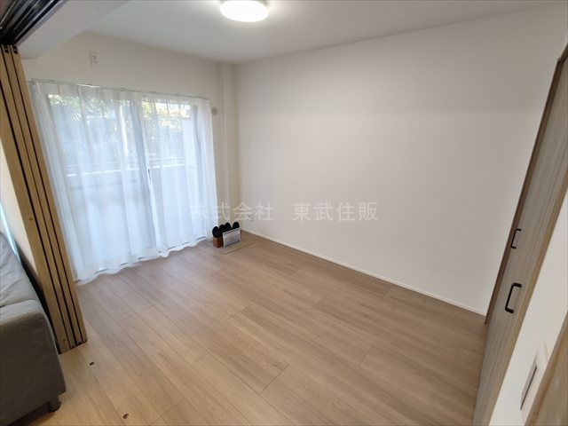 【寝室】の画像