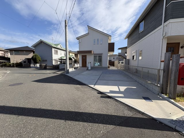 小倉南区中曽根2丁目　中古戸建の駐車場|駐車は2~3台可能です♪
【小倉南区　中古戸建】
