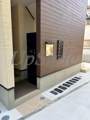 【エントランス】 | リベラルバード