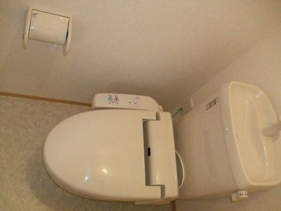 【トイレ】 | Rose Wind～ばらの風～（ローズウィンドウ） | シンプルで使いやすいトイレです