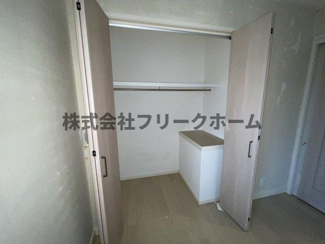 小金井市東町５丁目のアパートの収納