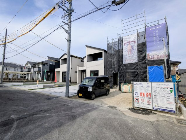 瀬戸市品野町5期4棟の前面道路含む現地写真