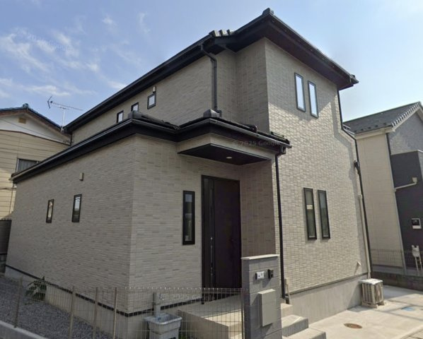 西町戸建の玄関