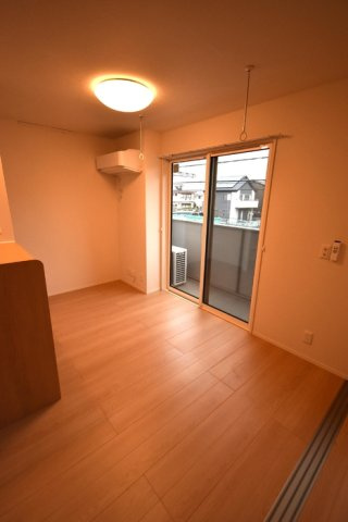 【居間・リビング】 | ピアチェーレ