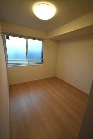 【洋室】 | ピアチェーレ