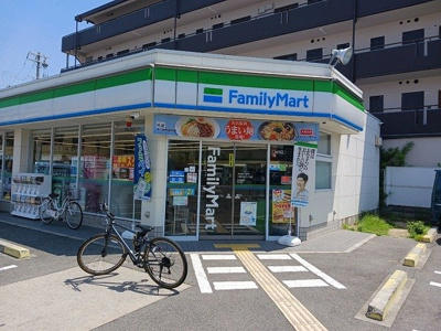 【周辺】 | エスポワールⅢ | ファミリーマート八尾木北六丁目まで560m