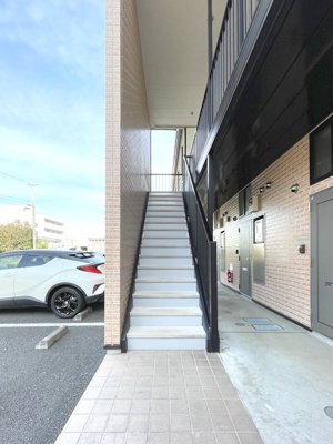 【エントランス】 | メインシティガーデン ウィステリア