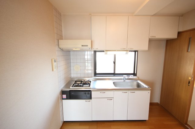 キッチンでお料理をお楽しみください