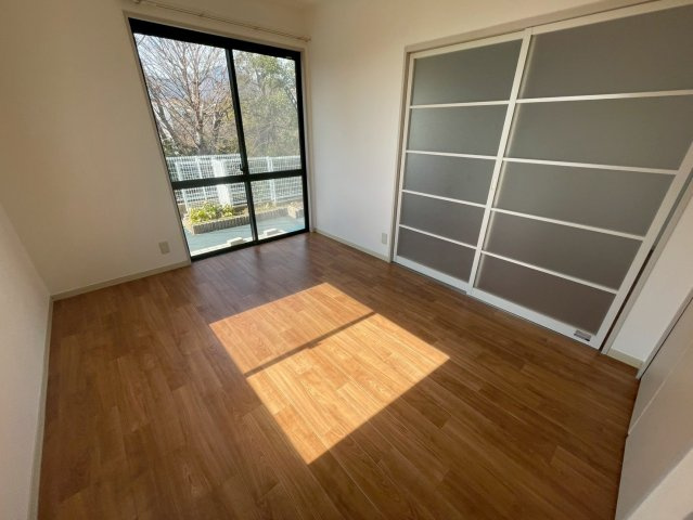 ヒルサイド御影の居間・リビング