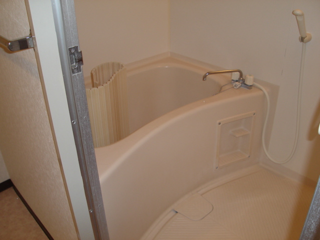 キャピタルビルドの浴室