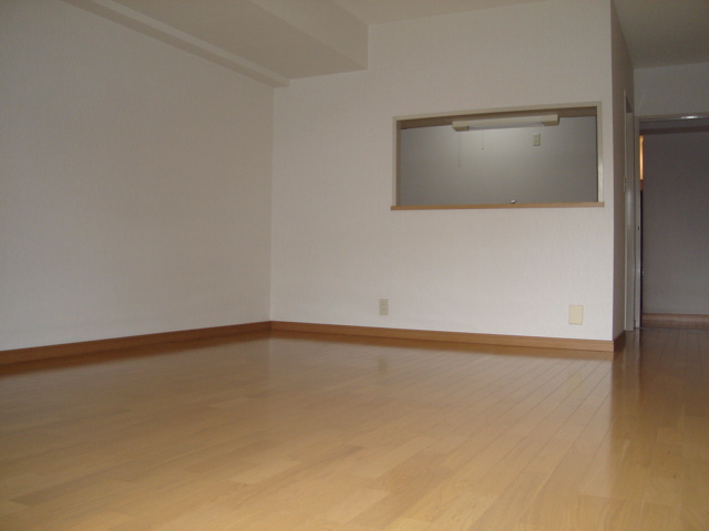 キャピタルビルドの居間・リビング