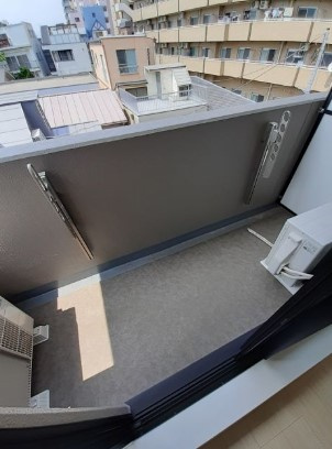 スピティ根津のバルコニー