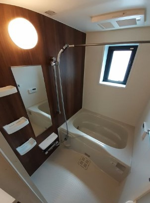 スピティ根津の浴室