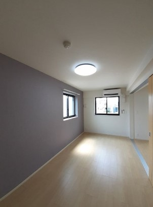 スピティ根津の寝室