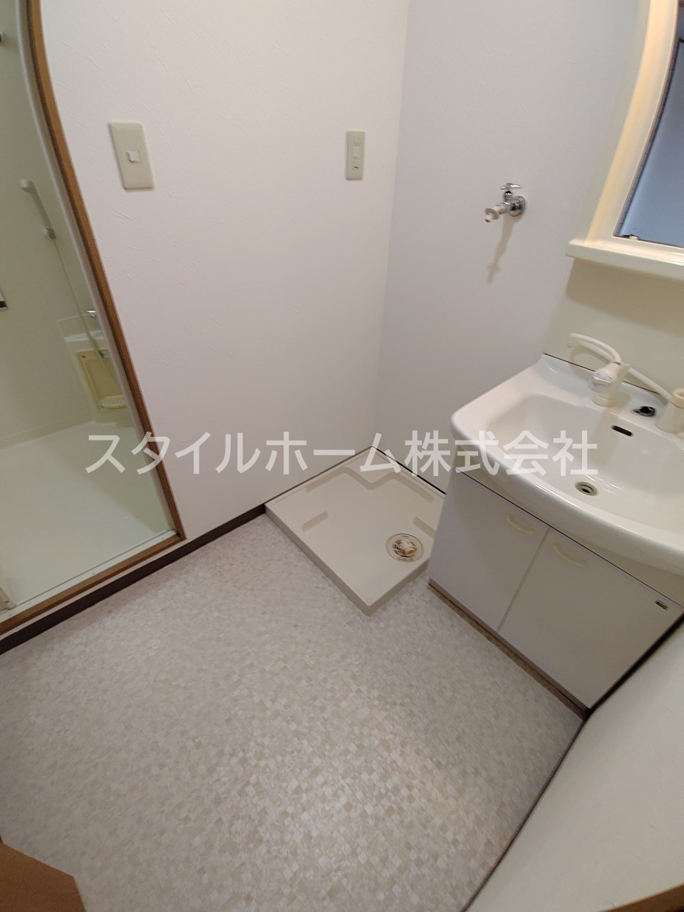 サンライズ往完の洗面所|別部屋写真です。