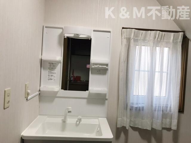 立花戸建てのセキュリティ|１階脱衣所にシャワー付き洗面… 