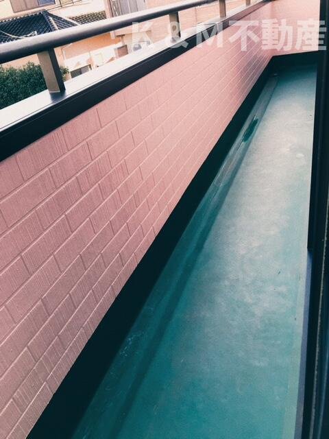 立花戸建てのバルコニー|落ち着いた時間を過ごせるバルコニーです