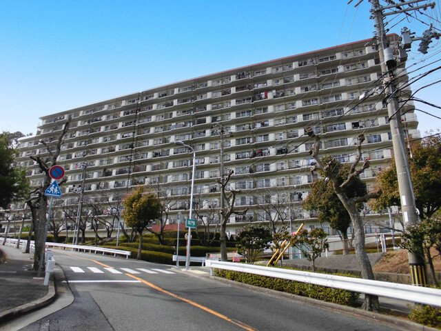 サンハイツ宝塚五月台B棟