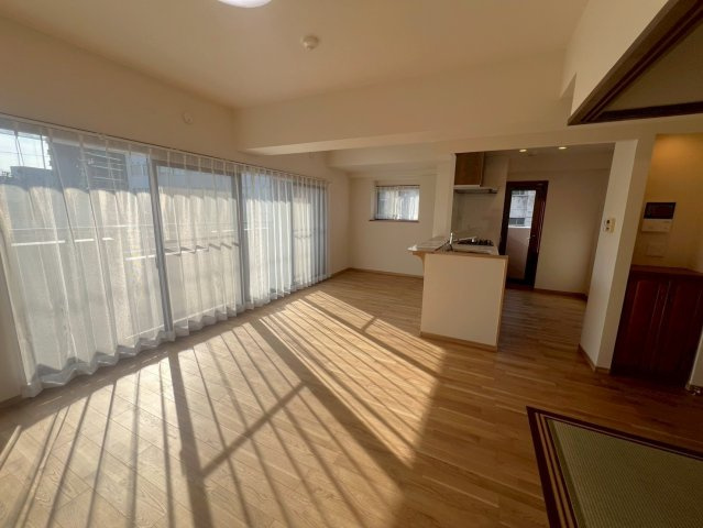 【仲介手数料無料／中川区】宝マンション金山ウエスト　303号室の居間・リビング