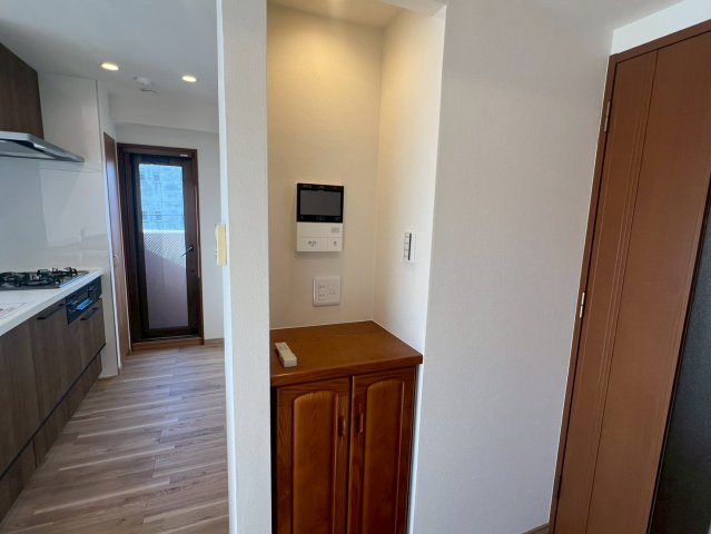 【仲介手数料無料／中川区】宝マンション金山ウエスト　303号室の玄関