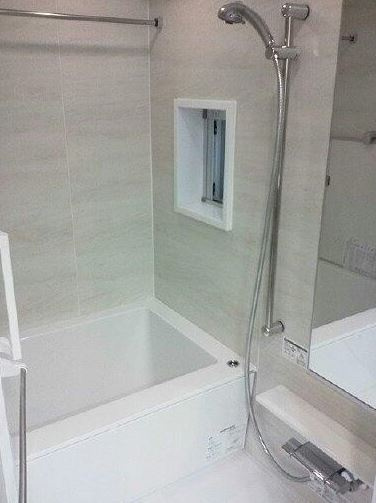 ライオンズアイル赤坂の浴室|別室参考写真