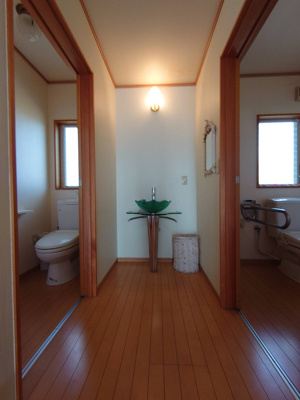 【トイレ】 | 神野町神野店舗事務所 | お手洗いは２か所あります