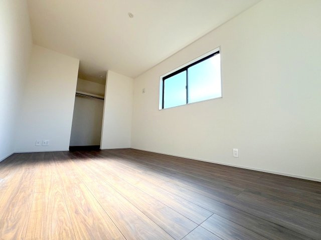 武蔵村山市残堀1丁目　全4棟　新築戸建の洋室