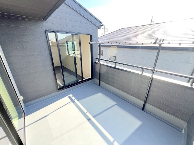 武蔵村山市残堀1丁目　全4棟　新築戸建のバルコニー