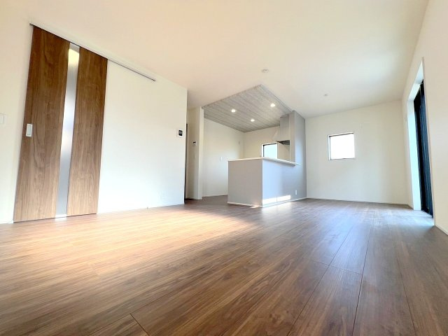武蔵村山市残堀1丁目　全4棟　新築戸建の居間・リビング