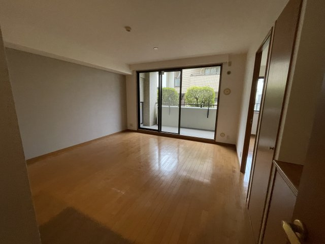 甲子園四番町パークハウスの居間・リビング