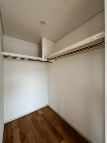 田中町戸建の収納