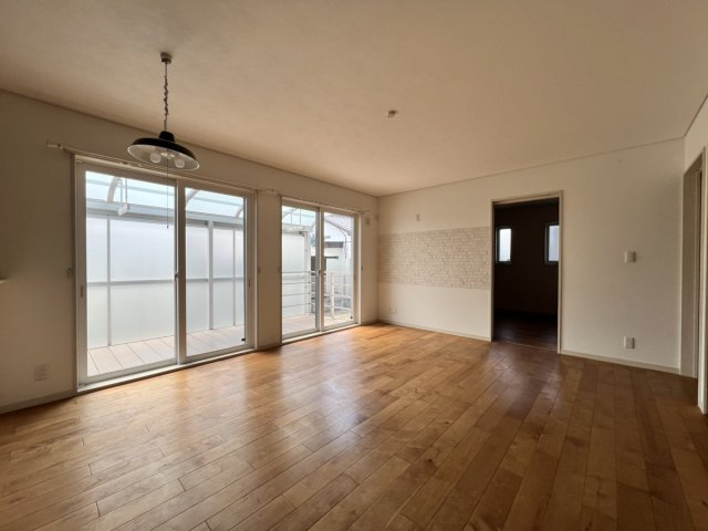 田中町戸建の居間・リビング