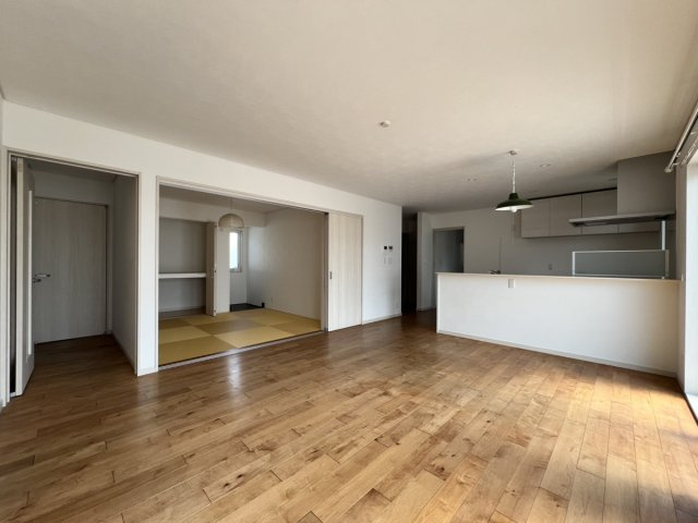 田中町戸建の居間・リビング