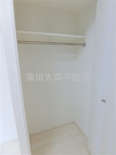 ルフレ田園調布南の設備|洋室4.5帖の収納　クローゼット