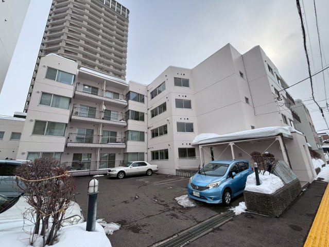 クラックスハイム札幌山鼻の外観
