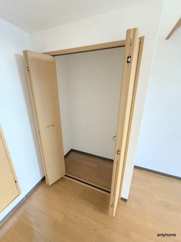 レスポワル新町　仲介手数料無料の収納