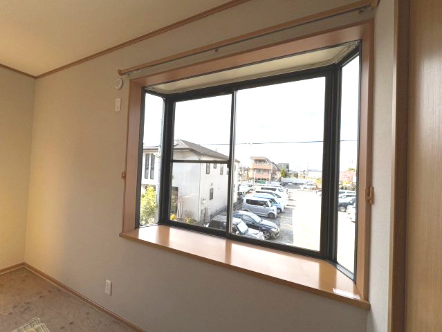 日暮里舎人ライナー「江北」駅7分／小学校・公園・スーパー至近／2階建2LDK戸建住宅の和室