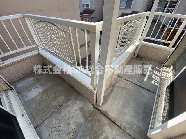 若江本町3丁目中古戸建のバルコニー|バルコニーは南向きで陽当たり良好で洗濯物が乾きやすいです！
