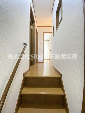 若江本町3丁目中古戸建の内装|当日予約も大歓迎です！土日祝、雨の日やお子様連れのお客様の送迎も可能ですのでお気になさらずお問合せ下さい。お仕事終わりのお時間にも柔軟に対応致しますのでお気軽にお申し付け下さいませ。