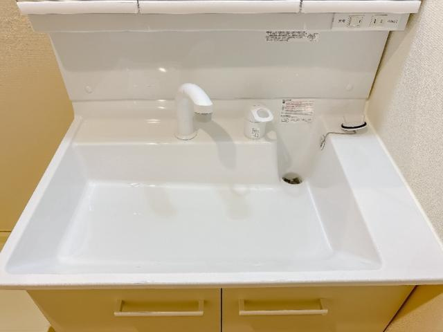 ル・ドージュの洗面所|明るい洗面所です