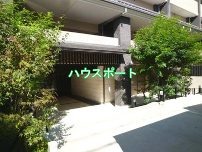 【エントランス】 | 四条烏丸クロスマーク