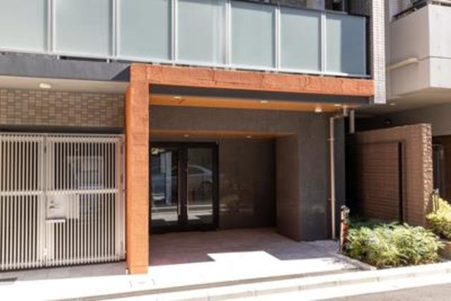 グレイスリヴィエール東京八丁堀のエントランス|建物の内部です